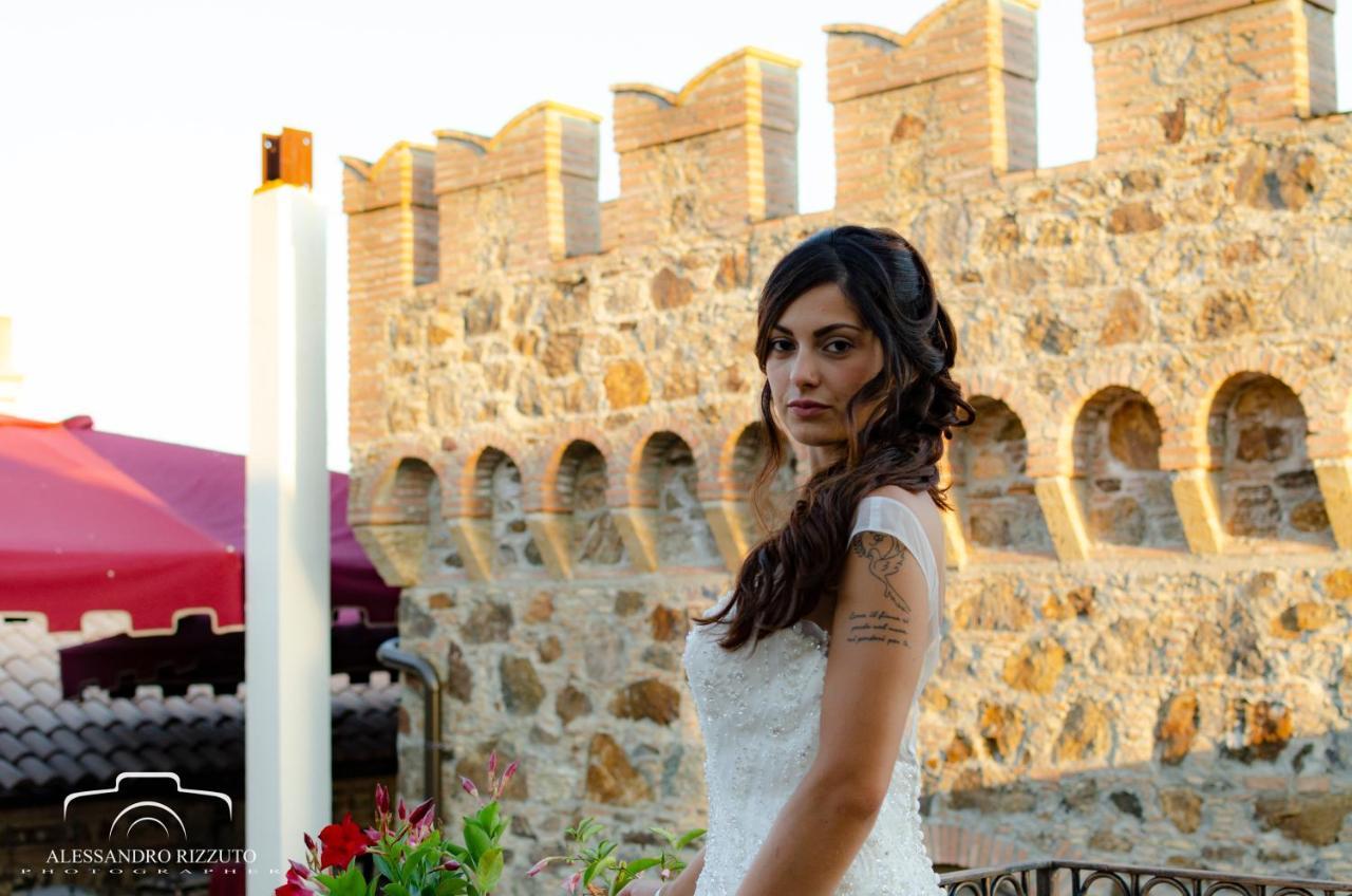 Bed and Breakfast Le Due Torri Filadelfia Esterno foto