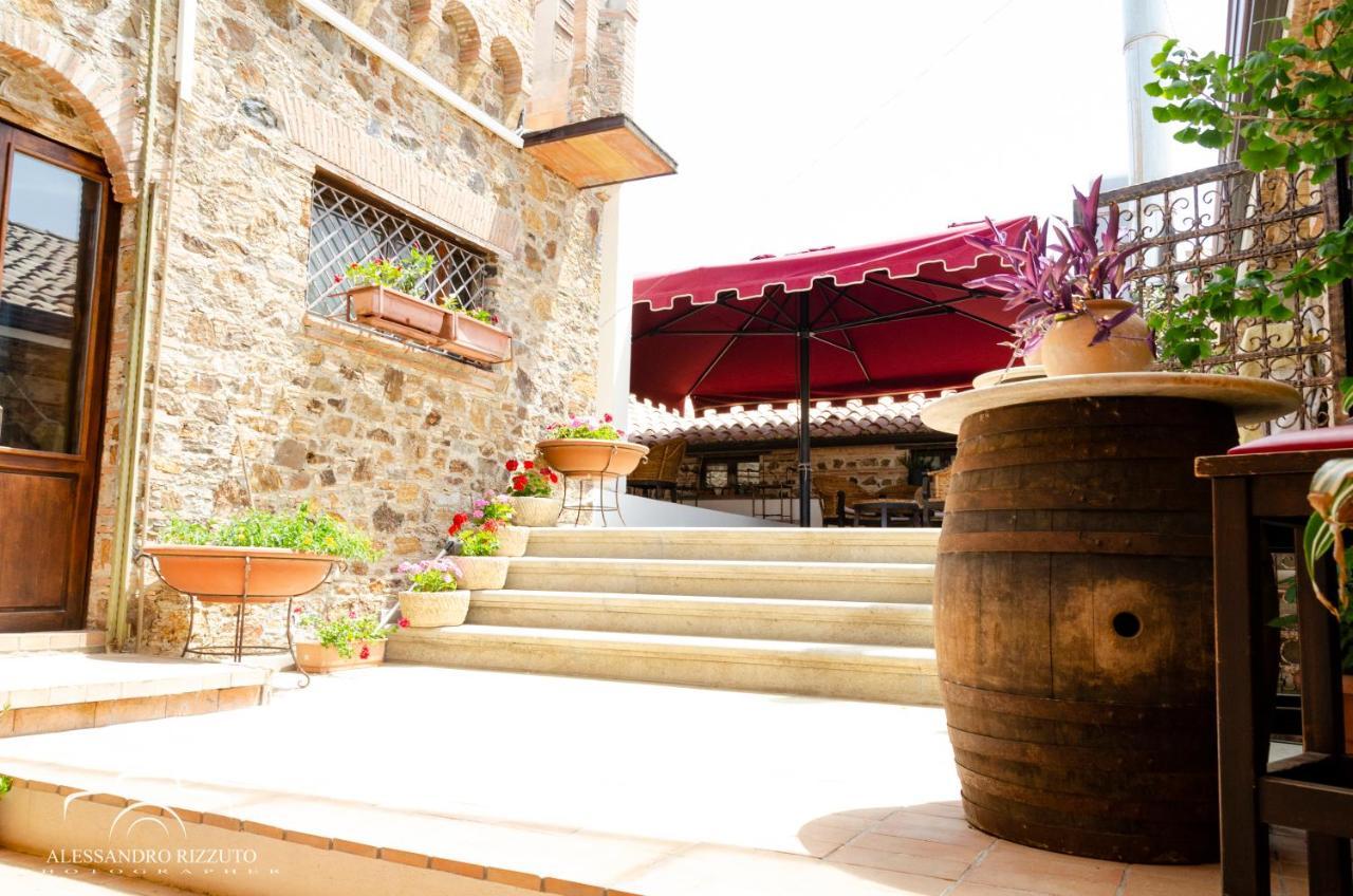 Bed and Breakfast Le Due Torri Filadelfia Esterno foto