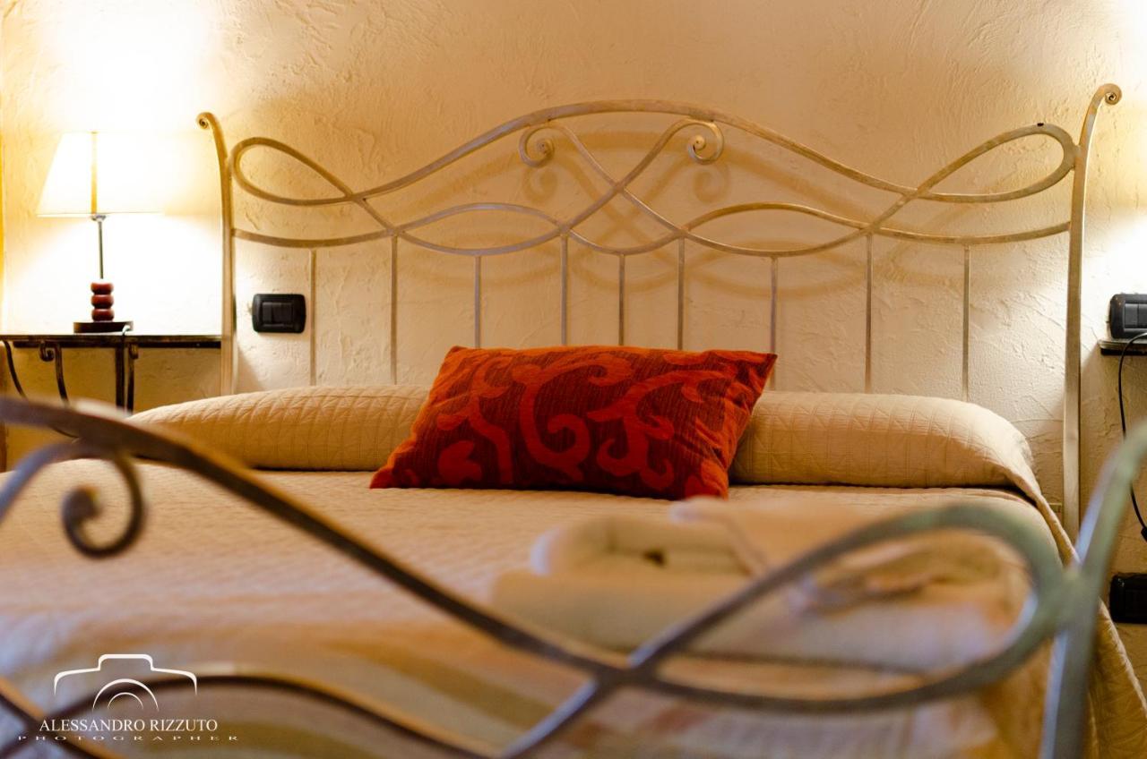 Bed and Breakfast Le Due Torri Filadelfia Esterno foto