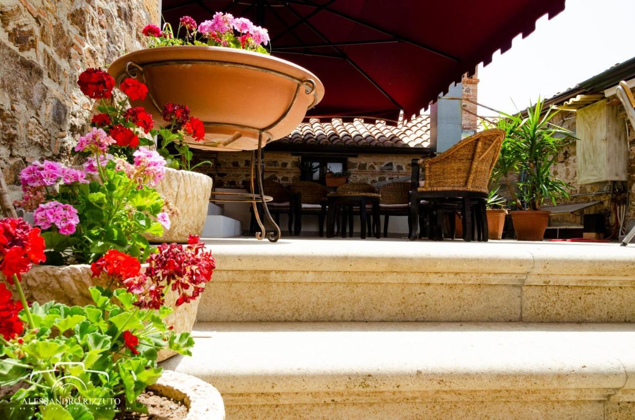 Bed and Breakfast Le Due Torri Filadelfia Esterno foto