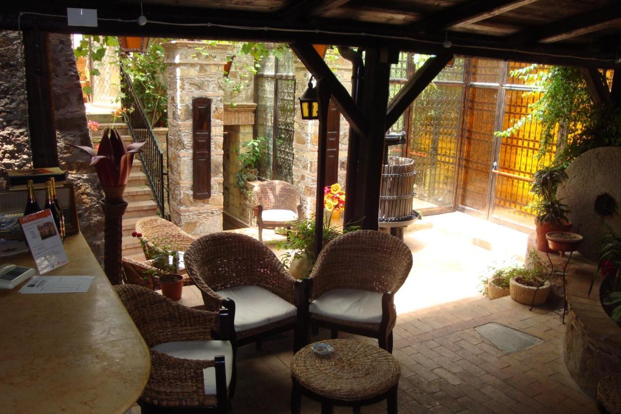 Bed and Breakfast Le Due Torri Filadelfia Esterno foto